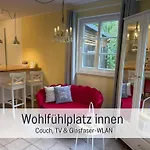Elbe511ferienzuhause Im Parkaehnlichen Garten Mit Teich Apartment *