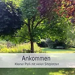 Elbe511ferienzuhause Im Parkaehnlichen Garten Mit Teich *