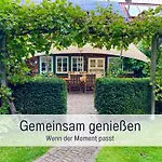 Elbe511ferienzuhause Im Parkaehnlichen Garten Mit Teich * Doemitz