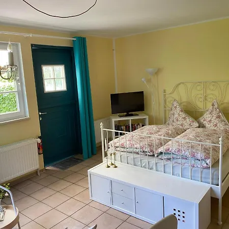 Elbe511ferienzuhause Im Parkaehnlichen Garten Mit Teich Dömitz