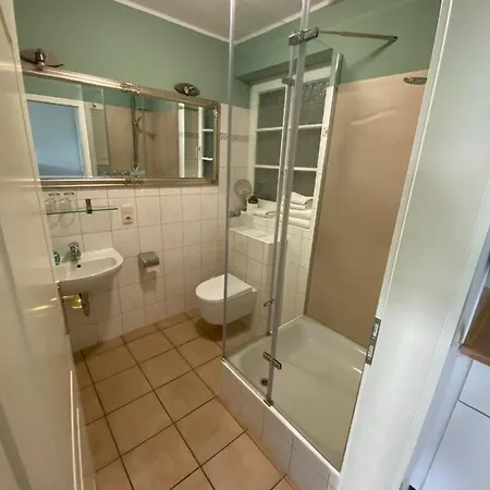 Elbe511ferienzuhause Im Parkaehnlichen Garten Mit Teich * Dömitz