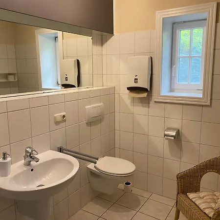 Appartamento Elbe511ferienzuhause Im Parkaehnlichen Garten Mit Teich *