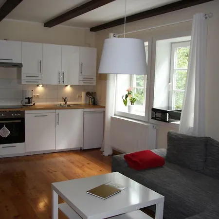 Elbe511ferienzuhause Im Parkaehnlichen Garten Mit Teich * Dömitz