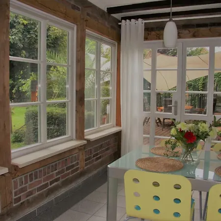 Elbe511ferienzuhause Im Parkaehnlichen Garten Mit Teich Appartamento *