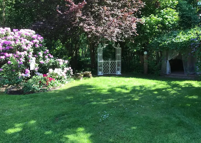 Elbe511ferienzuhause Im Parkaehnlichen Garten Mit Teich Dömitz
